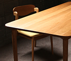 【インテリア ナス】村澤一晃デザインの食卓テーブル